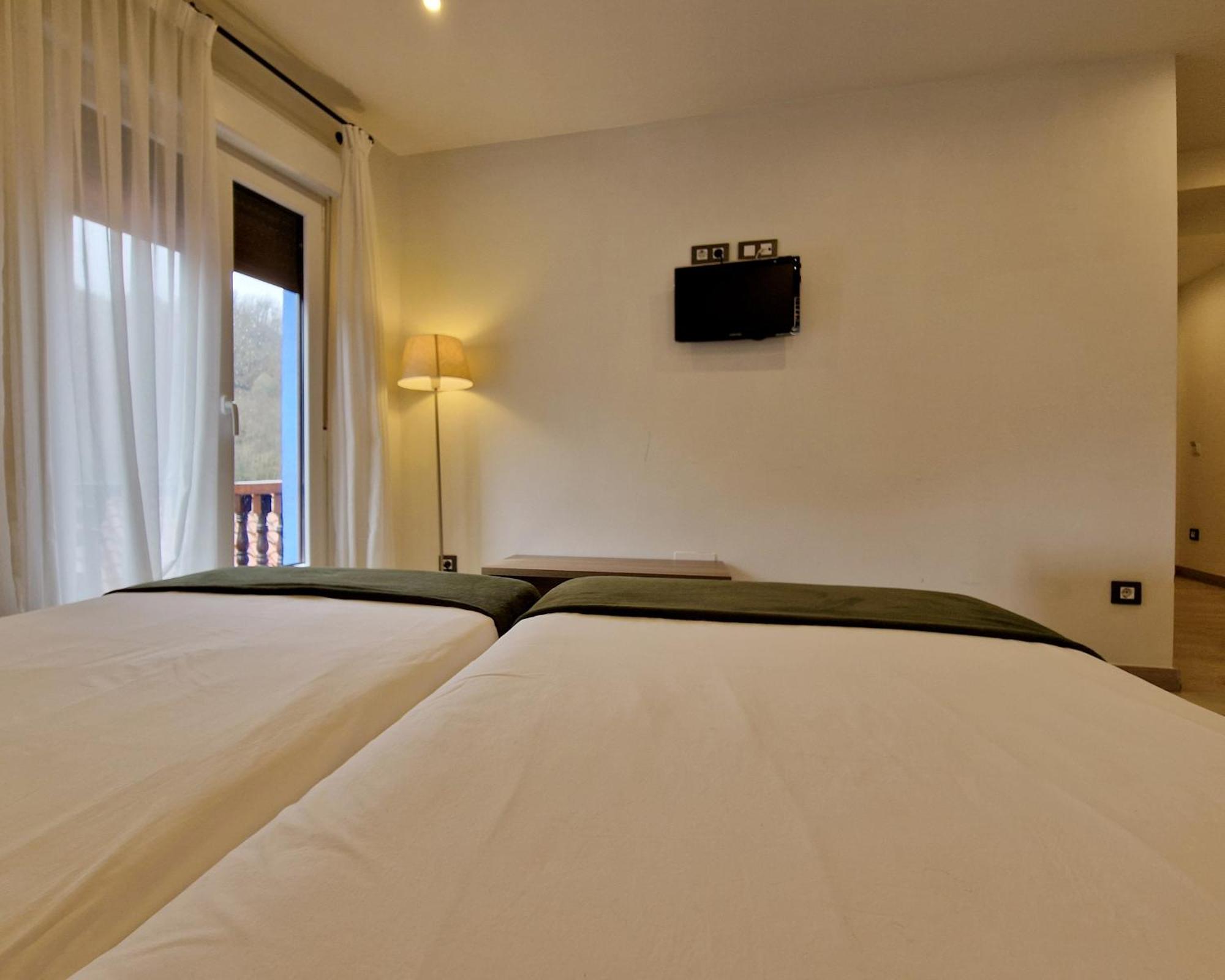 Hostal Remona Еспінама Екстер'єр фото