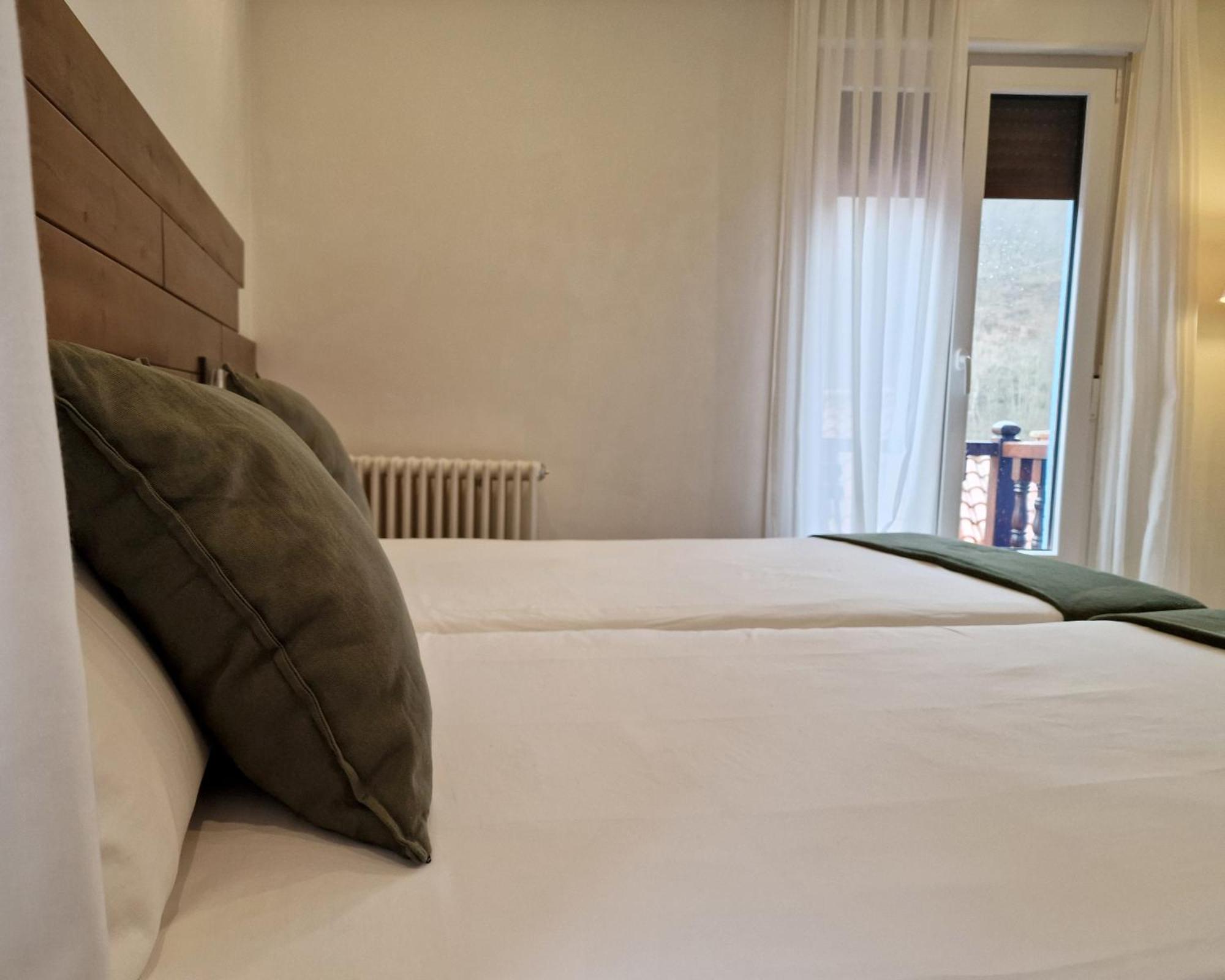 Hostal Remona Еспінама Екстер'єр фото