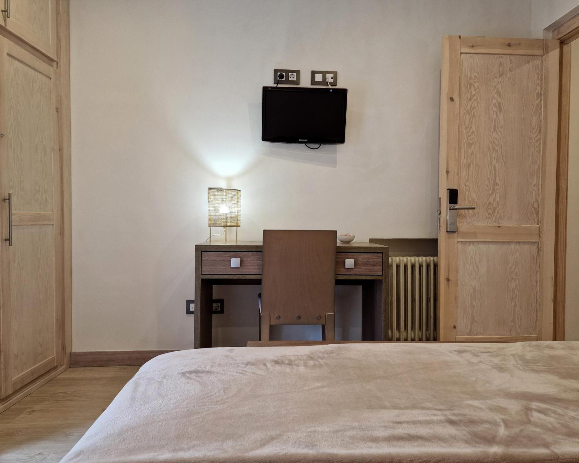 Hostal Remona Еспінама Екстер'єр фото