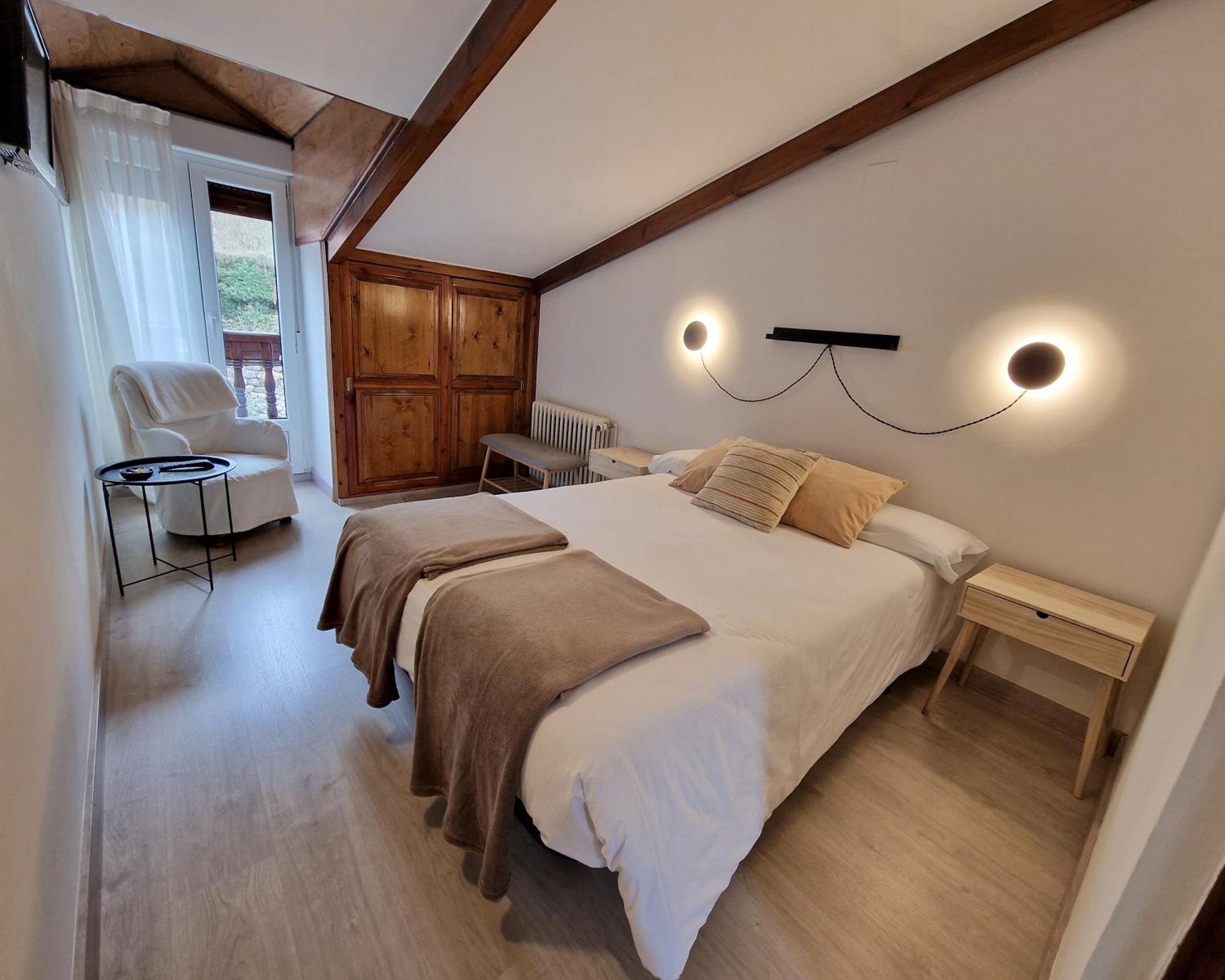 Hostal Remona Еспінама Екстер'єр фото
